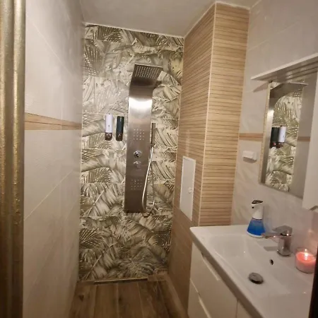 Διαμέρισμα Stylish Apt, Free Parking, Near Center & Airport *