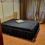 Appartement Stylish Apt, Free Parking, Near Center & Airport *