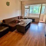 Stylish Apt, Free Parking, Near Center & Airport Appartement *