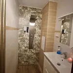 Appartement Stylish Apt, Free Parking, Near Center & Airport *