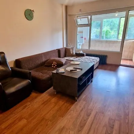 Stylish Apt, Free Parking, Near Center & Airport Апартамент *